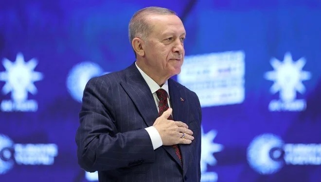 Cumhurbaşkanı Erdoğan yeniden AK Parti Genel Başkanı